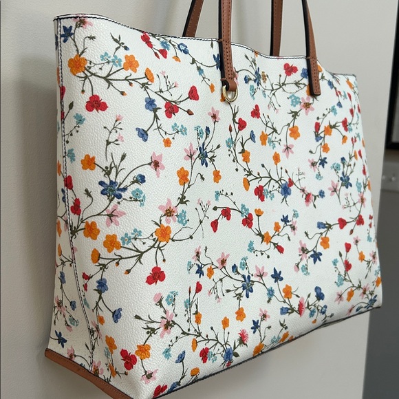 Tory Burch Delphi Floral Tote - Picture 3 of 9